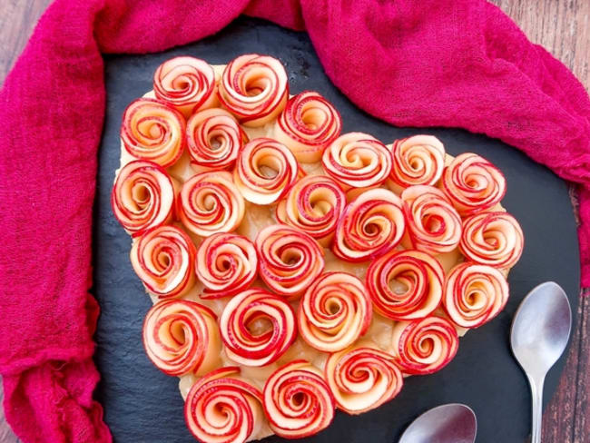 Tarte coeur aux pommes de Saint-Valentin pour votre moitié