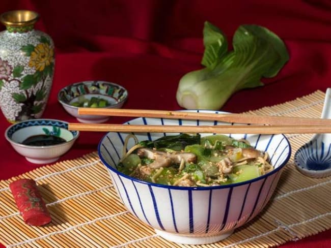 Soupe au chou pak choï aux shiitakés