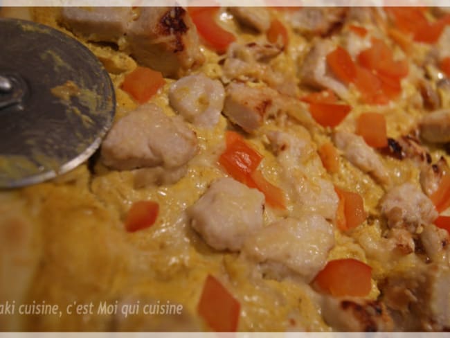 Pizza poulet à la moutarde et au curry