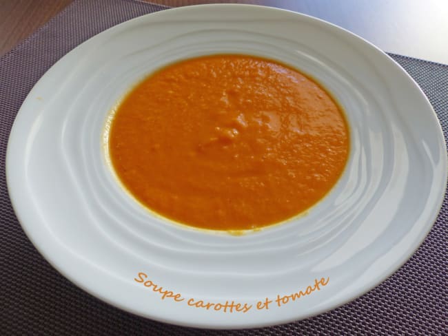 Soupe carottes et tomate