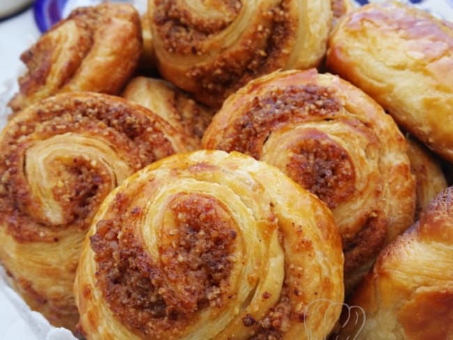 Pâte à couque et spirale feuilletée au pralin maison