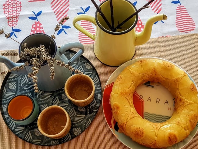 Gâteau à l'ananas en boite et à la noix de coco