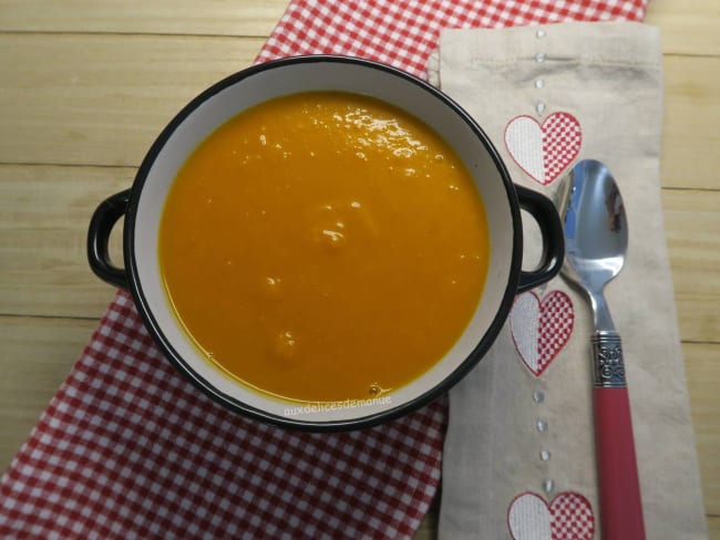 Soupe butternut à  la boisson de coco et pâte de curry, au Cookéo ou pas