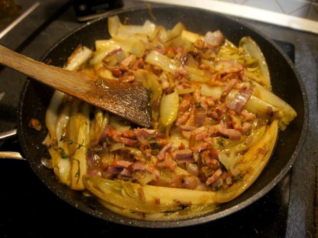 Tartiflette aux endives et au vin blanc