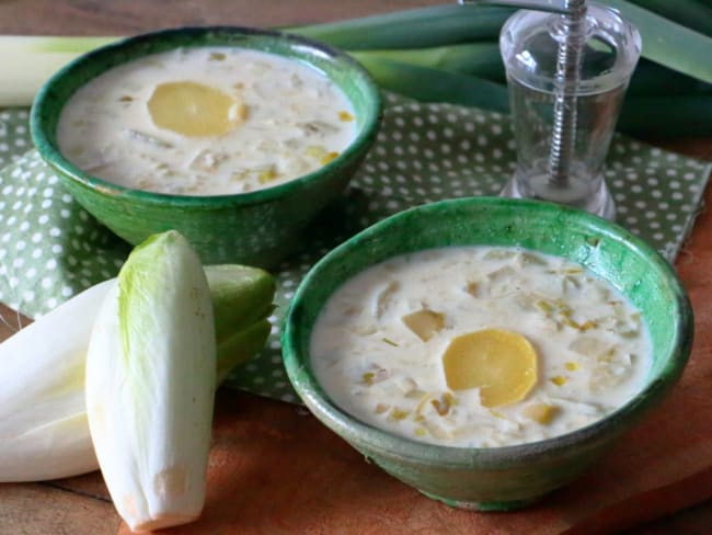 Soupe de poireaux et endives