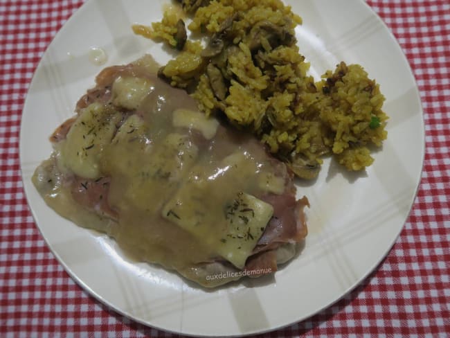 Escalopes de veau en sauce au jambon de Parme et parmesan