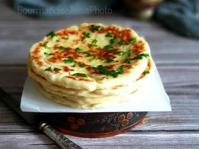 Cheese Naan ou Naan Indien au Fromage Vache qui rit