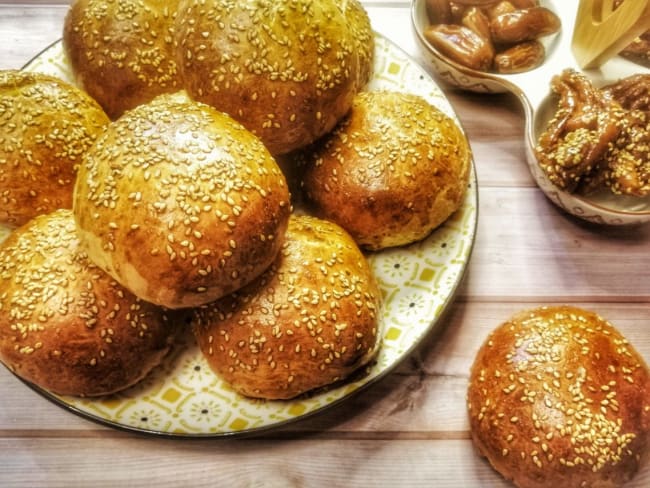 Brioche à l'anis et aux graines de sésame