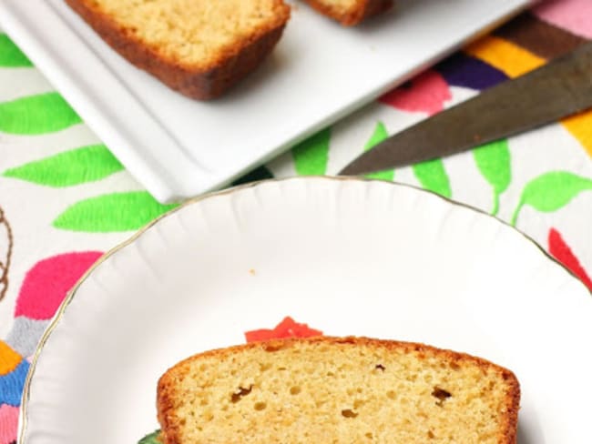 Cake moelleux au massepain et au citron confit au sel