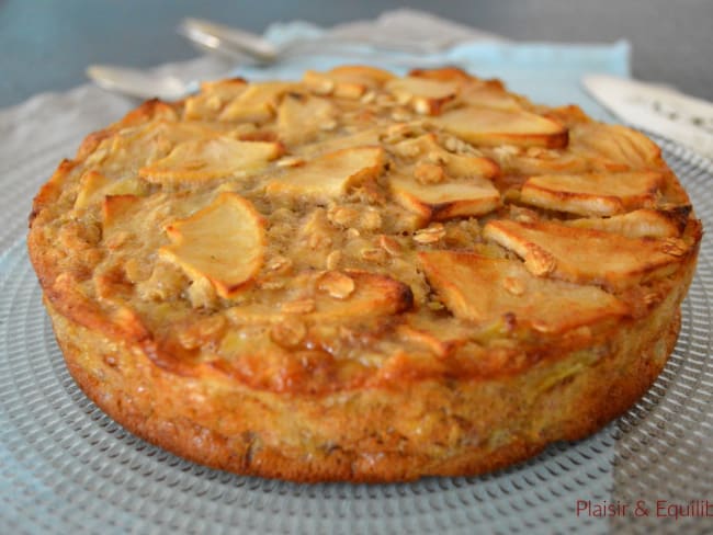 Gâteau léger aux pommes et aux flocons d’avoine