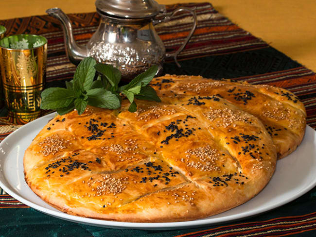 Khobz dar bônois à la semoule ou Pain maison brioché à la fleur d'oranger 