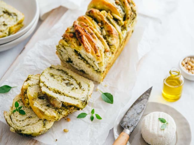 Babka pesto et fromage de chèvre pour le pique-nique