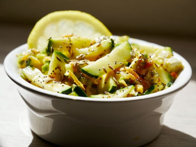 Recette alcaline express : Salade courgettes carottes au chèvre frais