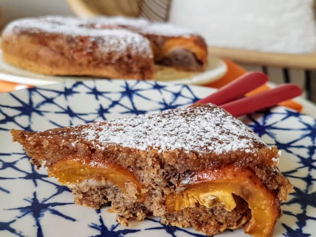 tarte Tatin de nèfles, moelleux aux noisettes