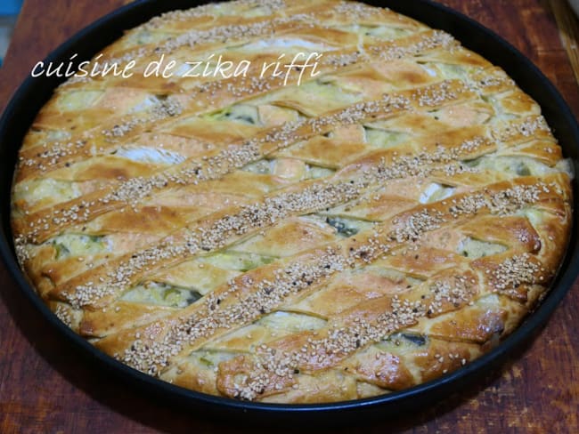 TARTE AUX POIREAUX- SAUCE MORNAY AU CAMEMBERT- PÂTE A L'HUILE ET YAOURT