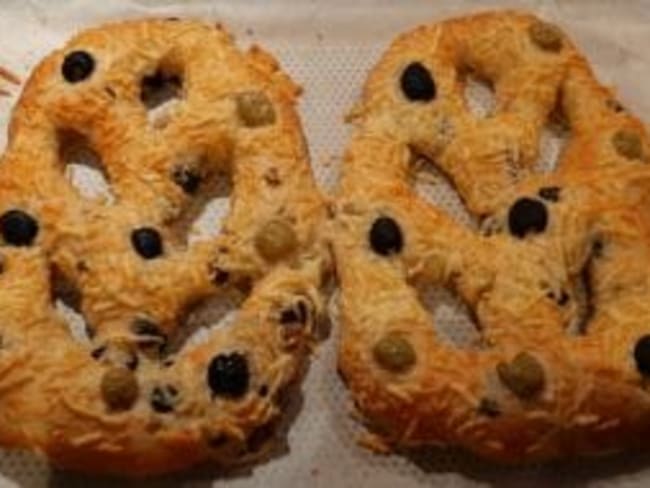 Fougasses aux olives noires et vertes