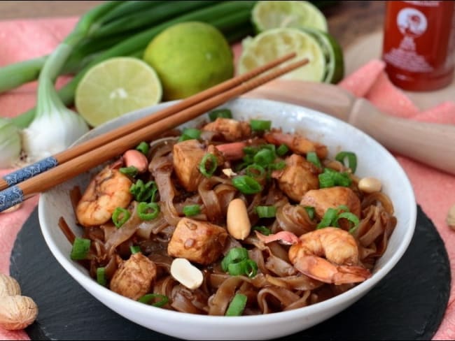 Pad thaï au poulet et aux crevettes d'après le Chef Cyril Lignac