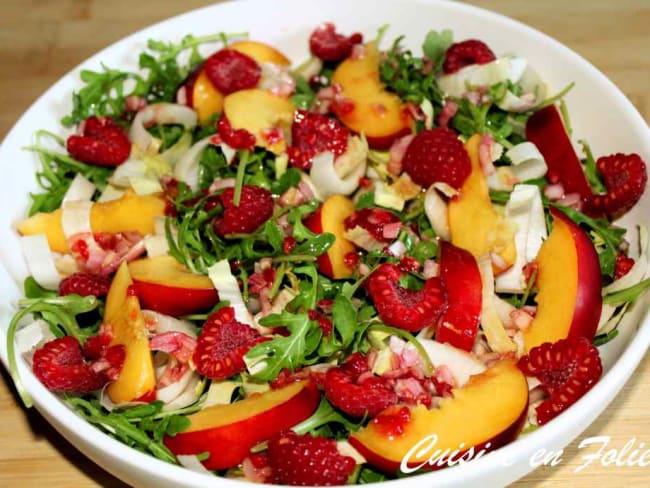 Roquette, endives aux nectarines, framboises et cinq épices