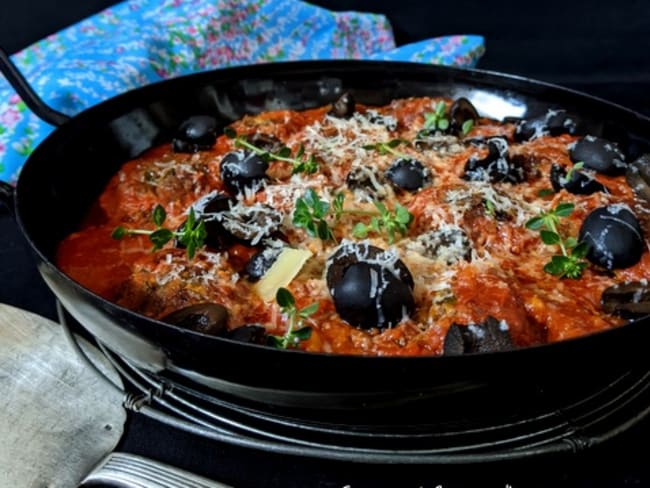 Boulettes d'aubergines ricotta à la sauce tomate