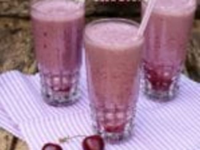 Smoothie aux cerises et yaourt grec