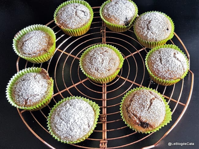 Muffins aux amandes, chocolat noir et farine d'arachides