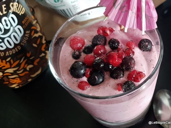 Smoothie aux fruits rouges et aux fibres de pomme