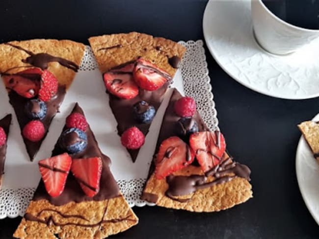 Croustilles de tortilla aux fruits rouges et chocolat