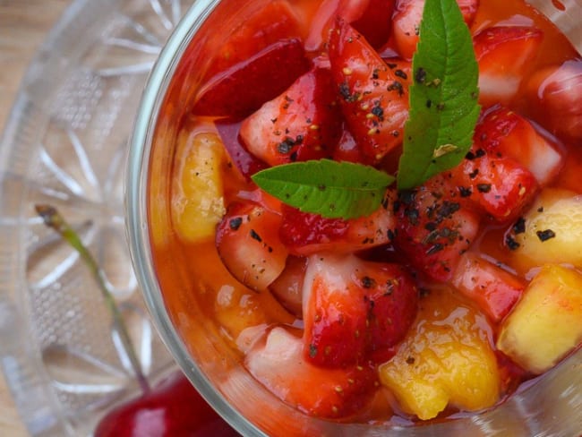 Nage de fruits d'été à la verveine