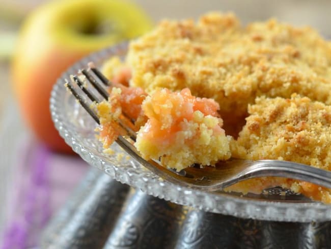 Crumble rhubarbe, pomme et fraise