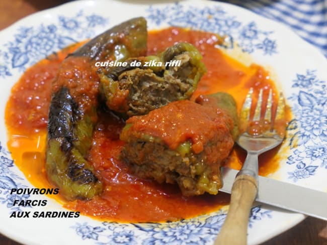 Poivrons farcis aux sardines sauce tomate fraîche