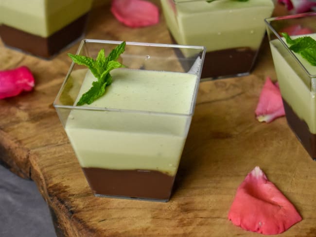 Verrines mousse menthe ~ Coulis de chocolat noir