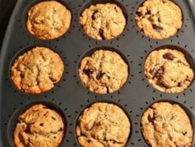 Muffins au yaourt et aux pépites de chocolat. Recette sans lait