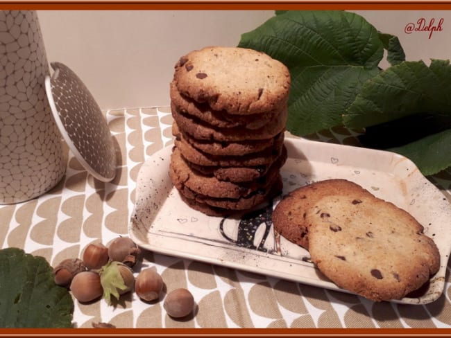 Cookies à la poudre de noisette et pépites de chocolat