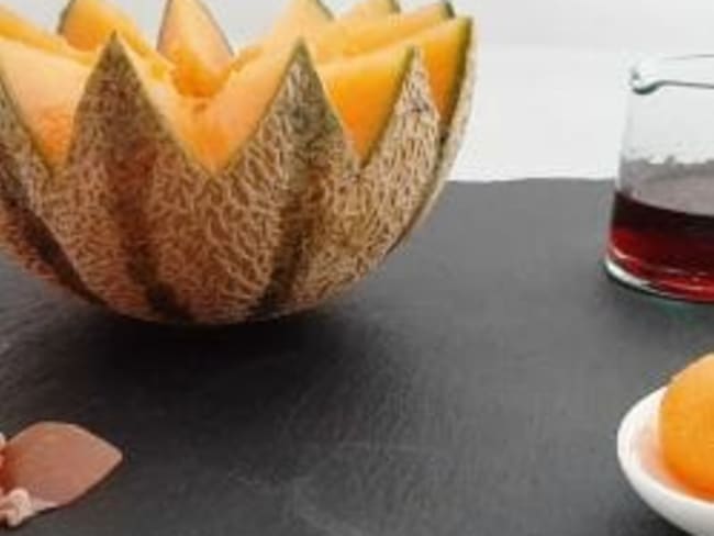Melon charentais au Porto et sa chiffonnade de jambon cru
