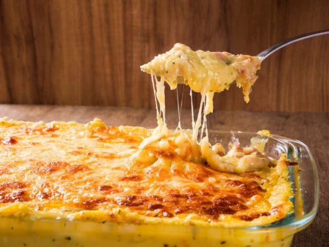 Plat familial : Le gratin de pâtes au poulet et béchamel