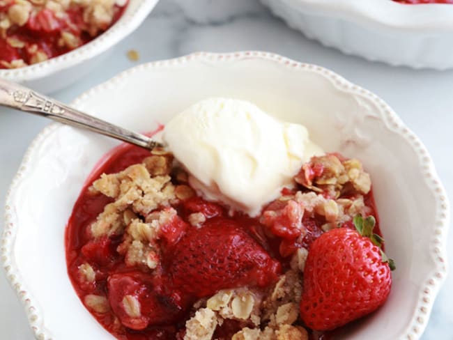 Crumble fraises et flocons d'avoine