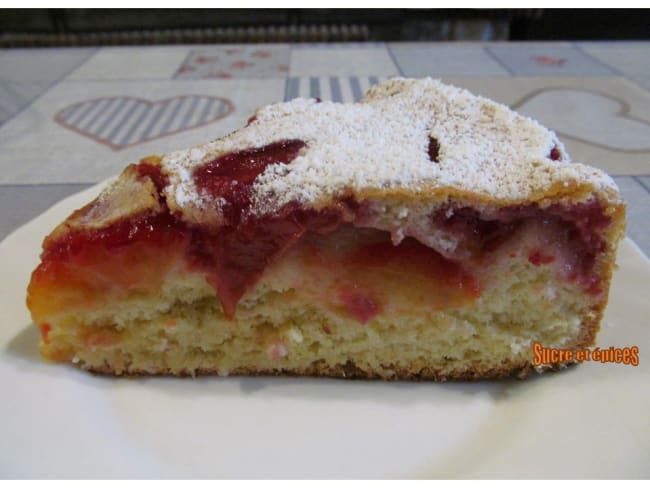 Gâteau de Savoie aux prunes