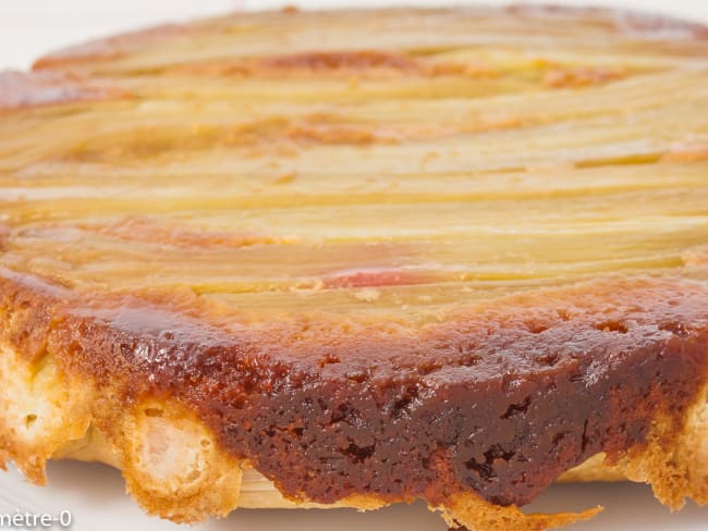 Gâteau renversé à la rhubarbe