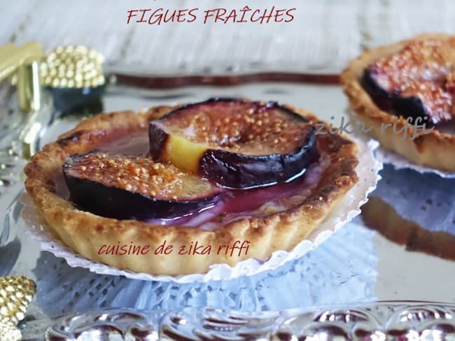 Tartelettes aux figues fraîches a la creme amandine (dessert)