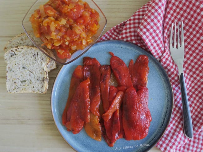 Poivrons grillés à  la sauce tomates aux oignons