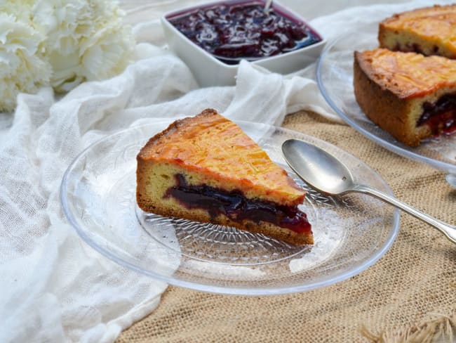 Gâteau basque à  la cerise noire