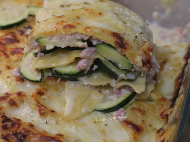 Lasagnes aux courgettes, jambon et poulet à  la crème