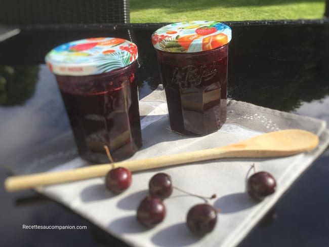 Confiture cerises noires