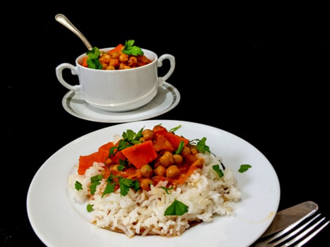 Curry de patates douces aux pois chiches.