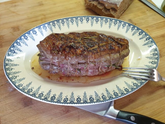 Rôti de magrets de canard bien parfumé