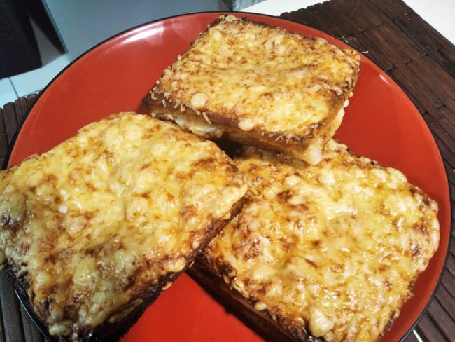 Croque-monsieur béchamel maison, cuisson au four