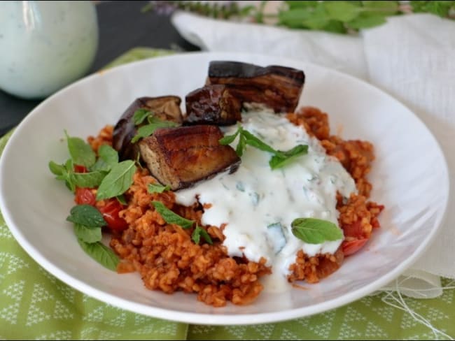 Boulgour à la tomate, aubergines et yaourt citronné de Yotam Ottolenghi