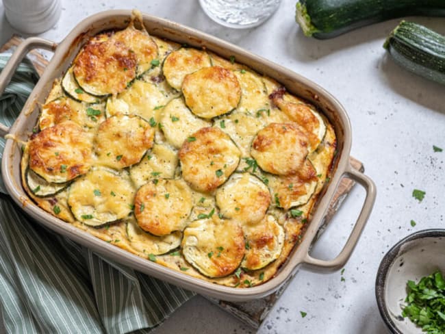 Pommes de terre et courgettes gratinées