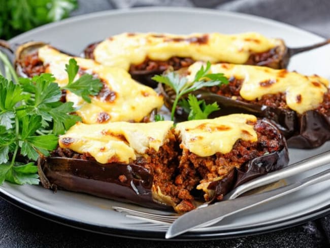 Aubergines farcies à la viande hachée et à la béchamel