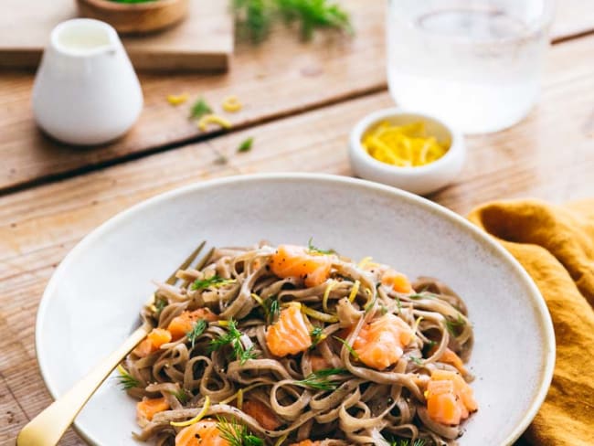 Nouilles soba au saumon